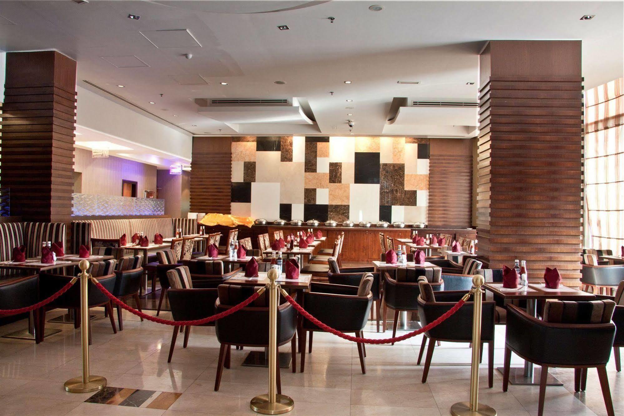 Ramee Rose Hotel Dubai Exteriör bild